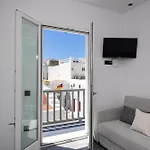 Alexandros Suites, Mykonos Town, With Shared Rooftop Terrace شقة *