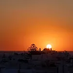 Alexandros Suites, Mykonos Town, With Shared Rooftop Terrace شقة