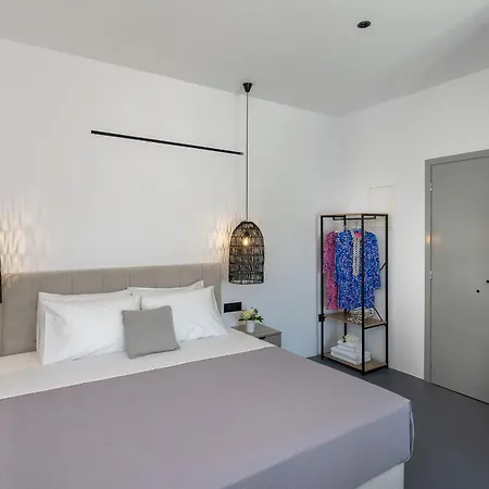 Alexandros Suites, Mykonos Town, With Shared Rooftop Terrace *